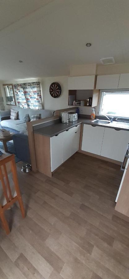 Arual Caravan Manor House Park. Allonby, Cumbria Maryport Buitenkant foto